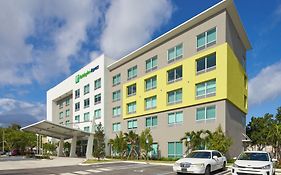 Holiday Inn Express Doral Miami By Ihg